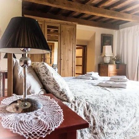 Bilocale Di S Marco Con Piscina Daire