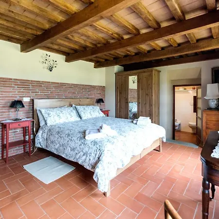 Bilocale Di S Marco Con Piscina Daire